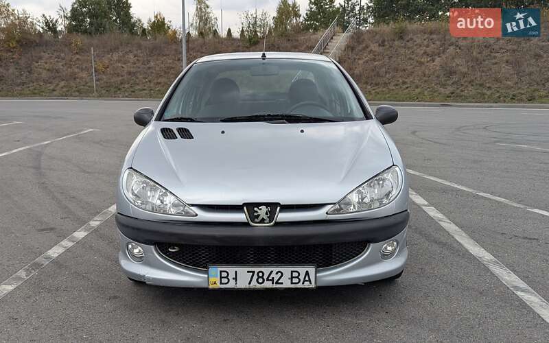 Седан Peugeot 206 2008 в Полтаве