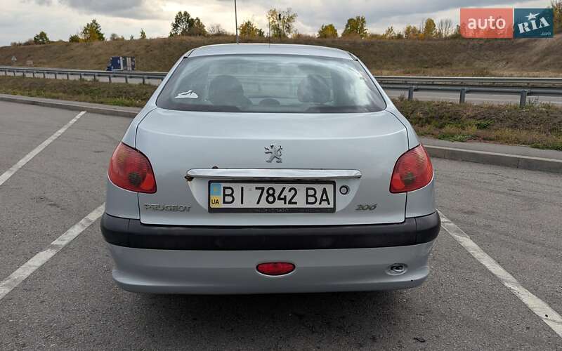 Седан Peugeot 206 2008 в Полтаве