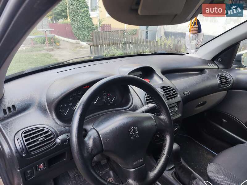 Седан Peugeot 206 2007 в Рожище