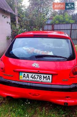 Хетчбек Peugeot 206 2005 в Києві