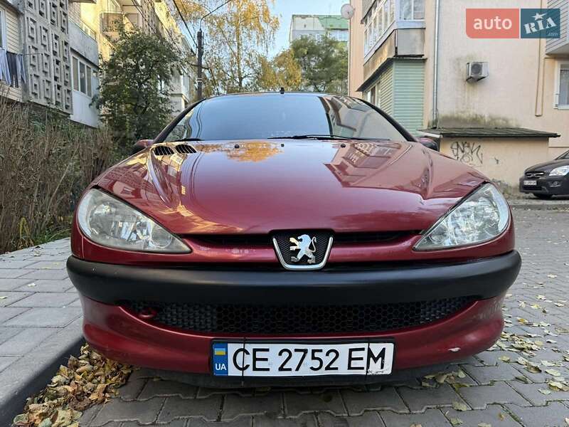 Хэтчбек Peugeot 206 2006 в 
