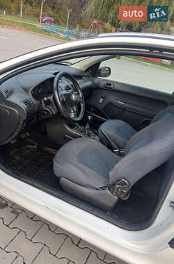Хэтчбек Peugeot 206 2002 в  фото 6 Хэтчбек Peugeot 206 2002 в