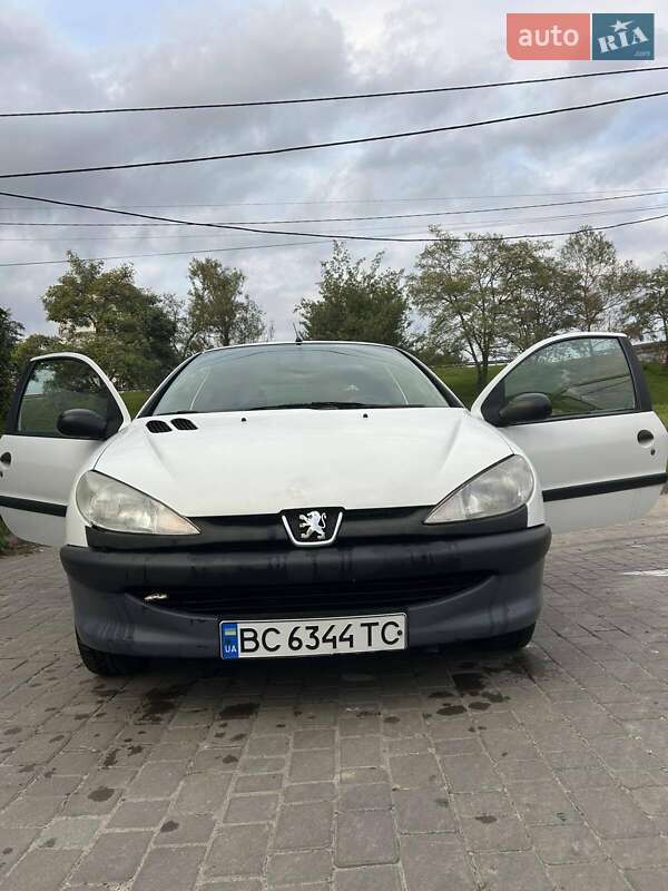 Хэтчбек Peugeot 206 2002 в Львове фото 10 Хэтчбек Peugeot 206 2002 в Львове