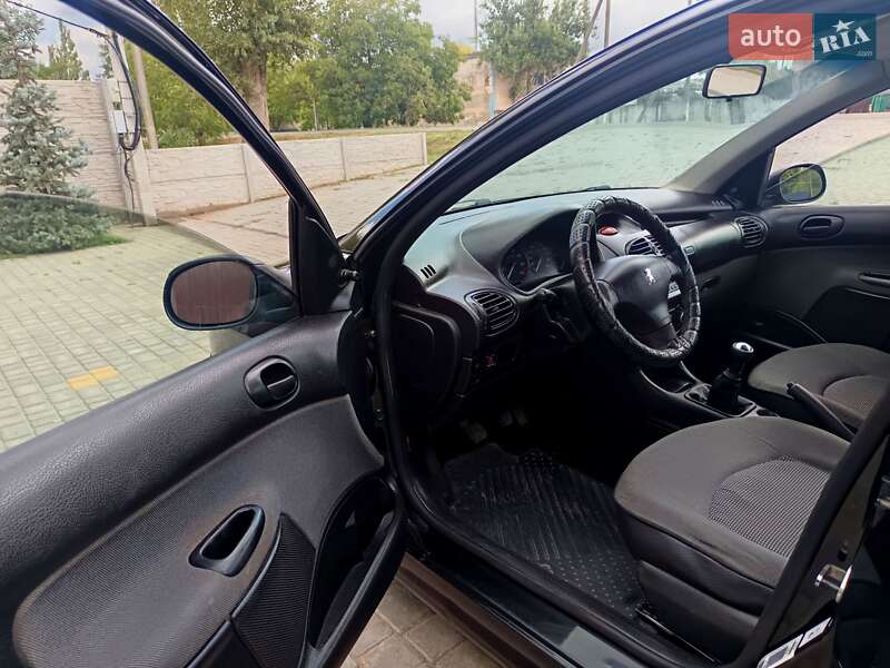 Седан Peugeot 206 2009 в Роздільній