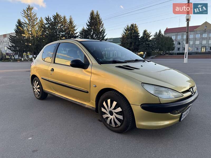 Хэтчбек Peugeot 206 2002 в Калиновке фото 6 Хэтчбек Peugeot 206 2002 в Калиновке