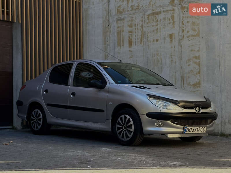Седан Peugeot 206 2007 в Львове