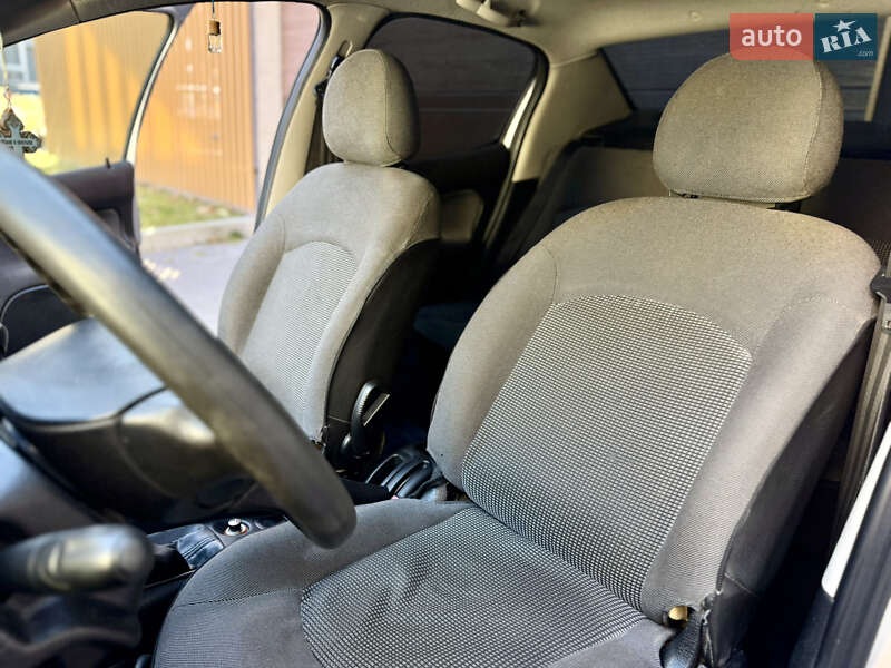 Седан Peugeot 206 2007 в Львове