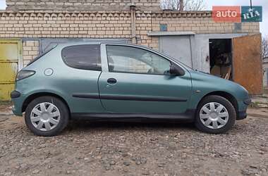 Хетчбек Peugeot 206 2002 в Вознесенську