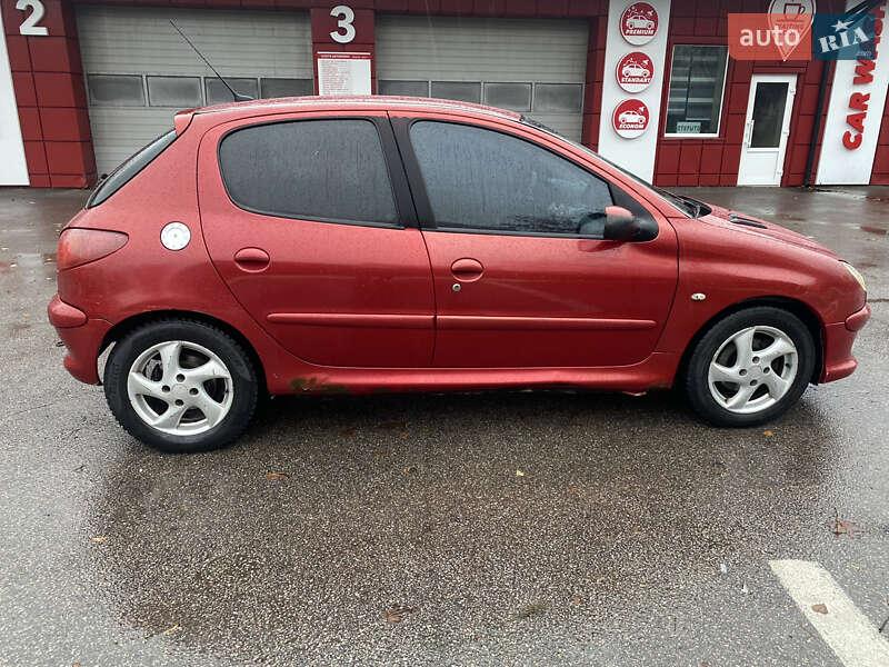 Хэтчбек Peugeot 206 2006 в Харькове