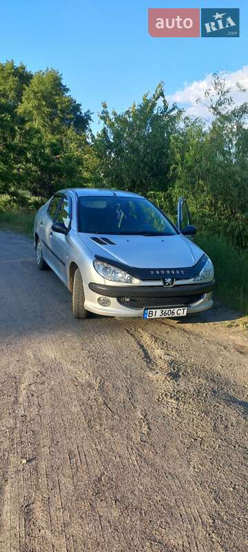 Седан Peugeot 206 2007 в Кременчуге