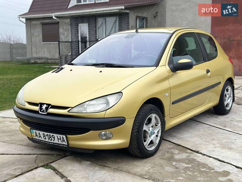 Хэтчбек Peugeot 206 2002 в Чернобае фото 3 Хэтчбек Peugeot 206 2002 в Чернобае
