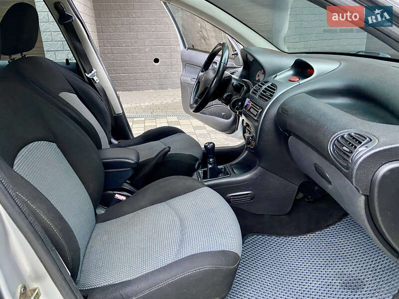 Універсал Peugeot 206 2004 в Івано-Франківську