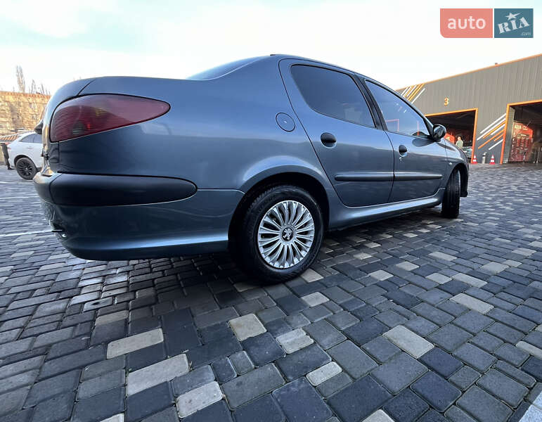 Седан Peugeot 206 2008 в Миколаєві