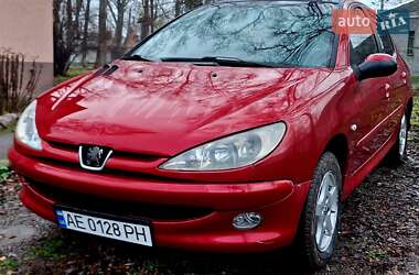 Седан Peugeot 206 2006 в Вільногірську