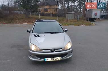 Хетчбек Peugeot 206 2008 в Бучі