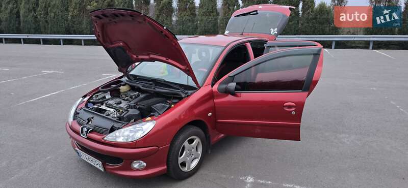 Хетчбек Peugeot 206 2008 в Білій Церкві