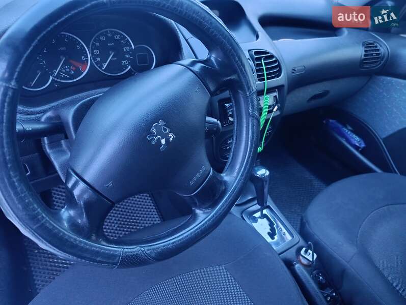 Хэтчбек Peugeot 206 2007 в Литине фото 8 Хэтчбек Peugeot 206 2007 в Литине