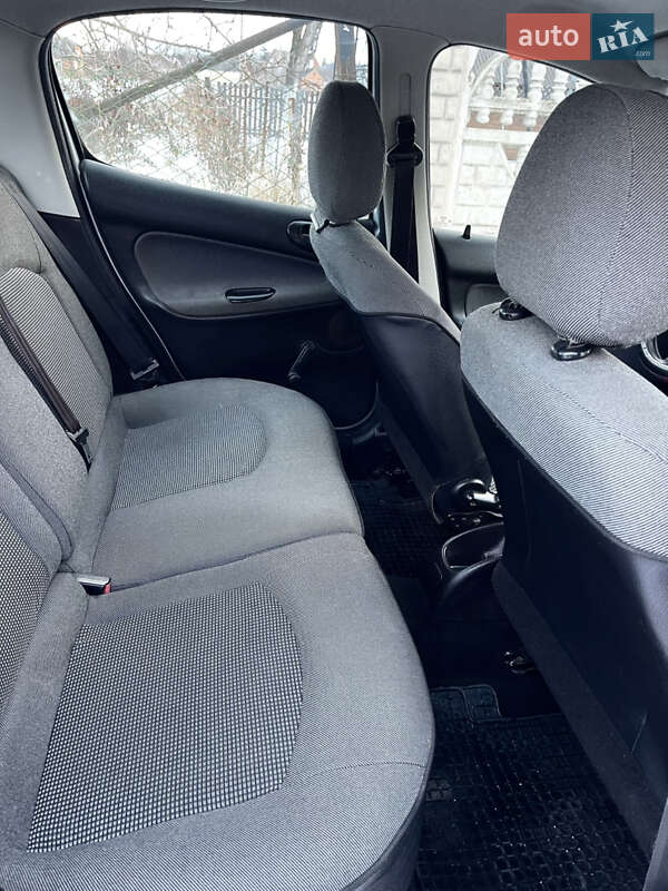 Седан Peugeot 206 2009 в Луцьку