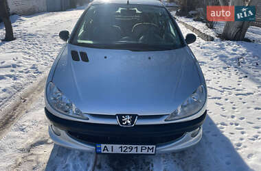 Седан Peugeot 206 2010 в Прилуках