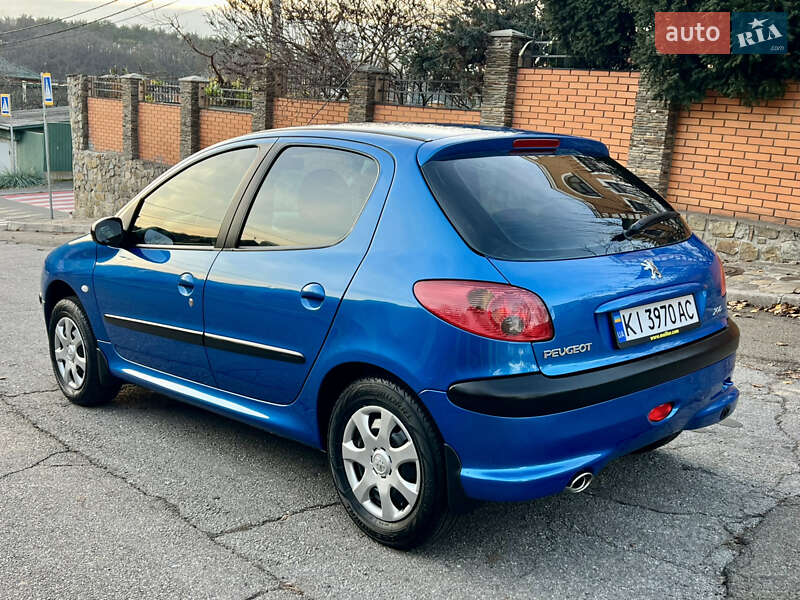 Хэтчбек Peugeot 206 2004 в Киеве фото 8 Хэтчбек Peugeot 206 2004 в Киеве