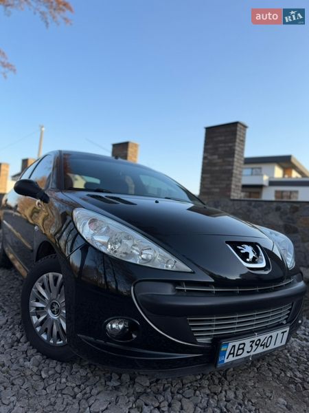 Седан Peugeot 206 2011 в Виннице