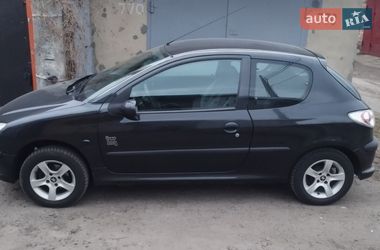 Хэтчбек Peugeot 206 2004 в Ирпене