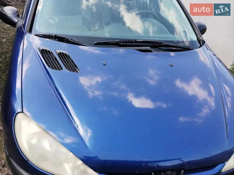Peugeot 206