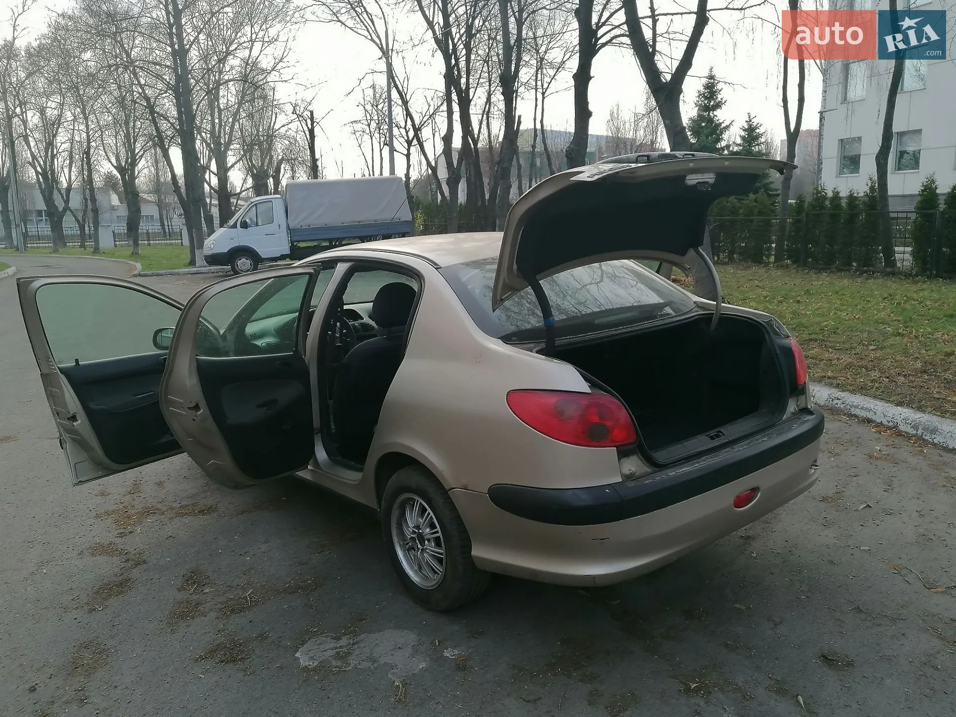 2006 Peugeot 206 - мініатюра 11