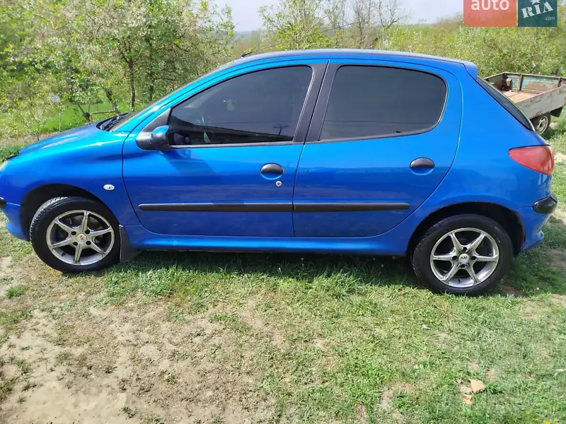 Peugeot 206