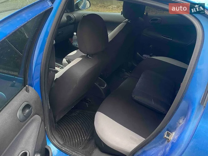 Peugeot 206 2004