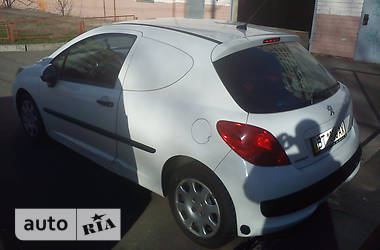 Хетчбек Peugeot 207 2008 в Києві