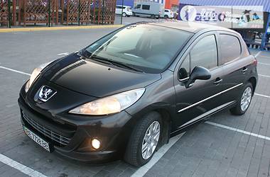 Хэтчбек Peugeot 207 2012 в Николаеве