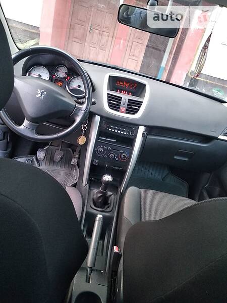 Універсал Peugeot 207 2011 в Шепетівці