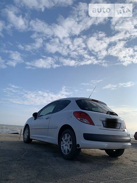 Хетчбек Peugeot 207 2011 в Бердянську фото 2 Хетчбек Peugeot 207 2011 в Бердянську