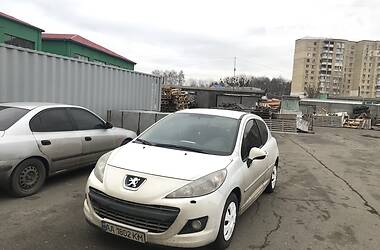 Хэтчбек Peugeot 207 2011 в Киеве