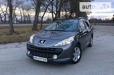 Универсал Peugeot 207 2009 в Звягеле