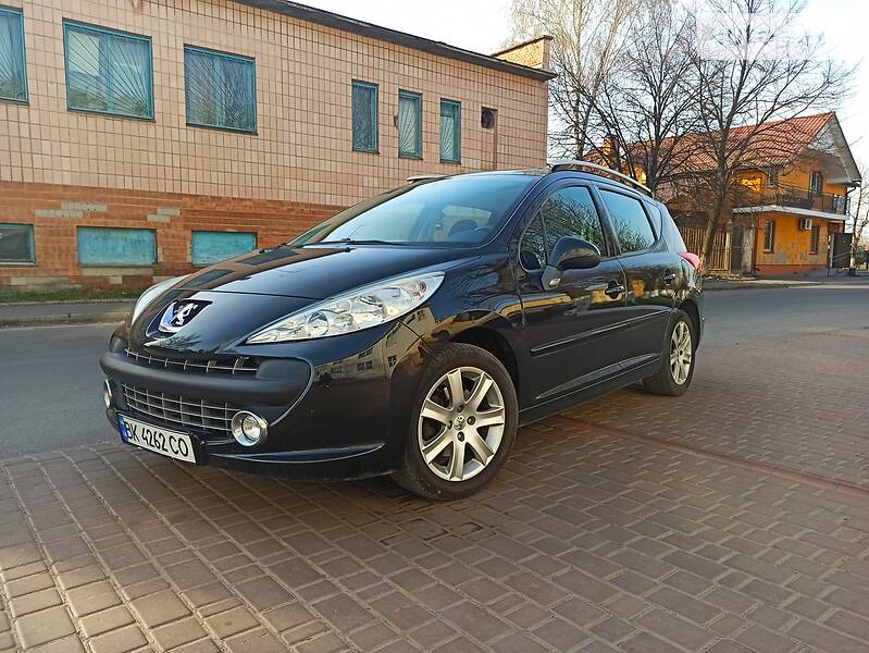 Універсал Peugeot 207 2009 в 