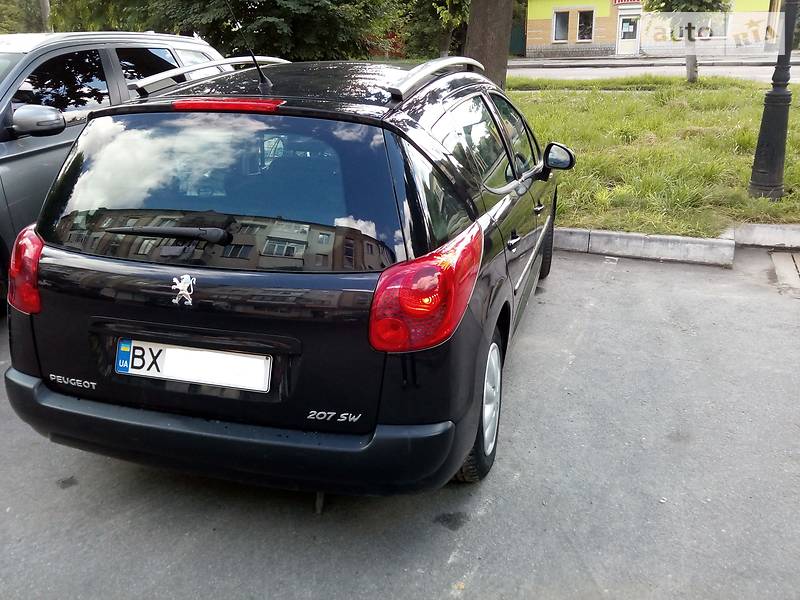 Універсал Peugeot 207 2011 в Шепетівці