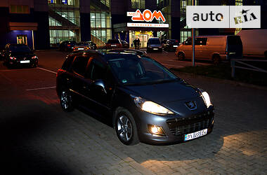 Универсал Peugeot 207 2011 в Хмельницком