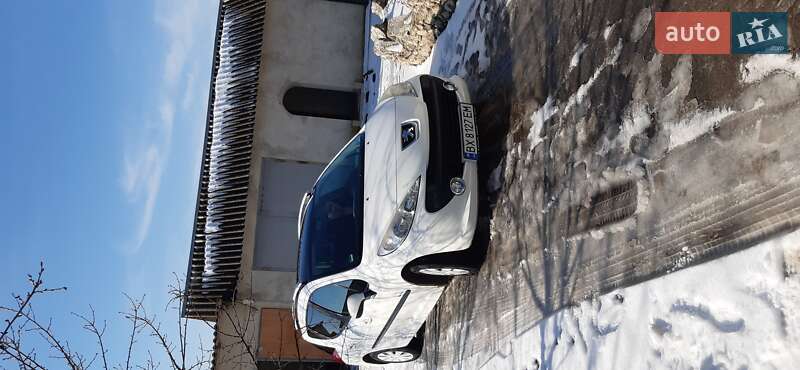 Универсал Peugeot 207 2009 в Хмельницком