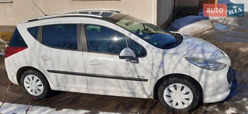 Универсал Peugeot 207 2009 в Хмельницком