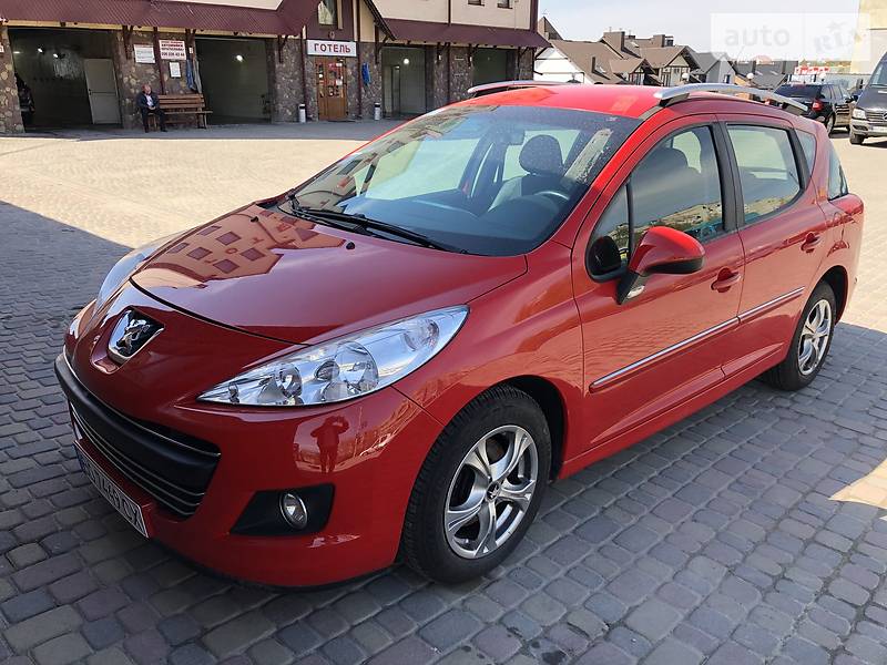 Универсал Peugeot 207 2011 в Тернополе