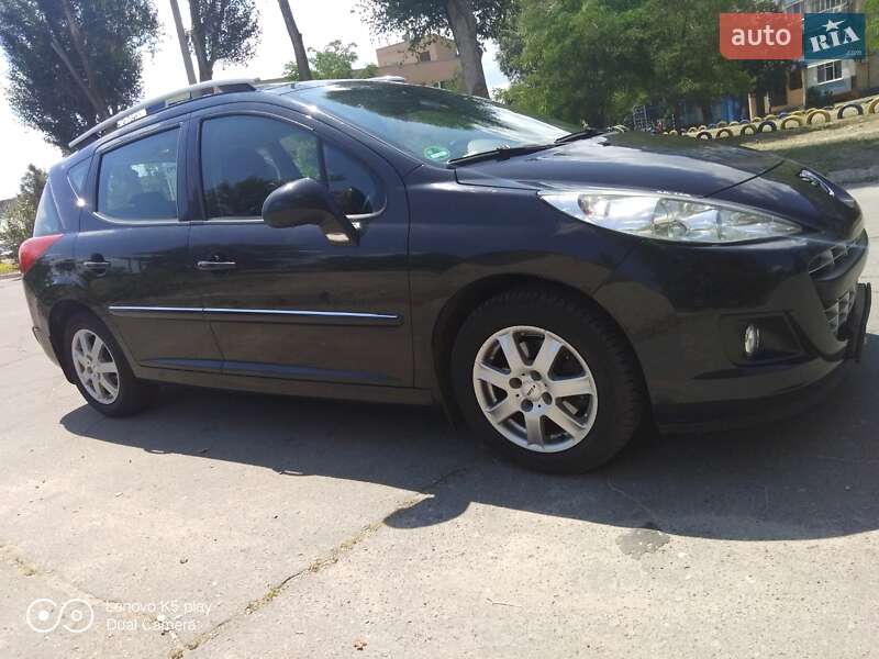 Універсал Peugeot 207 2011 в Кам'янському