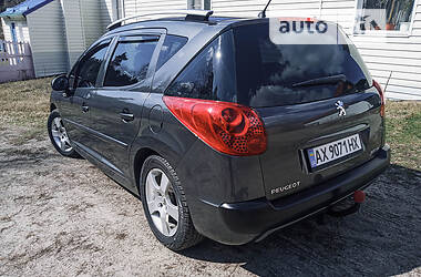 Универсал Peugeot 207 2011 в Краснокутске