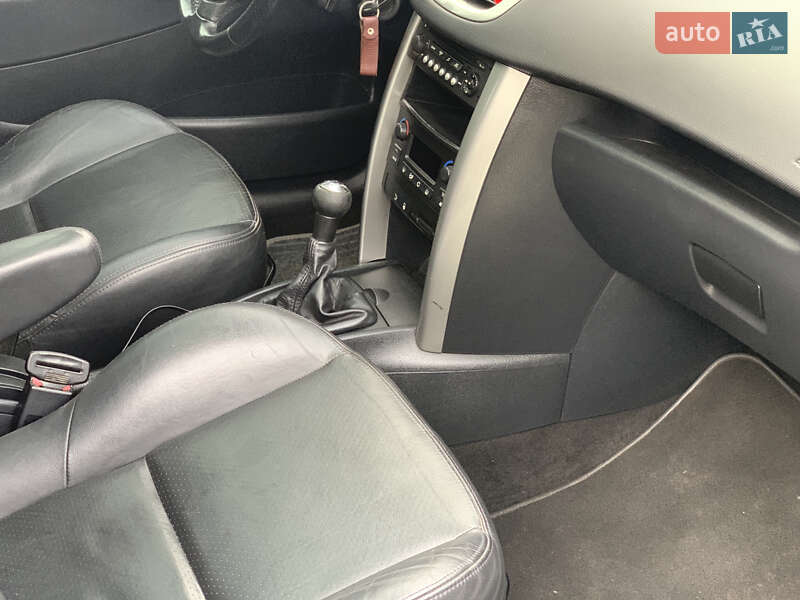 Хэтчбек Peugeot 207 2008 в Дубно фото 36 Хэтчбек Peugeot 207 2008 в Дубно
