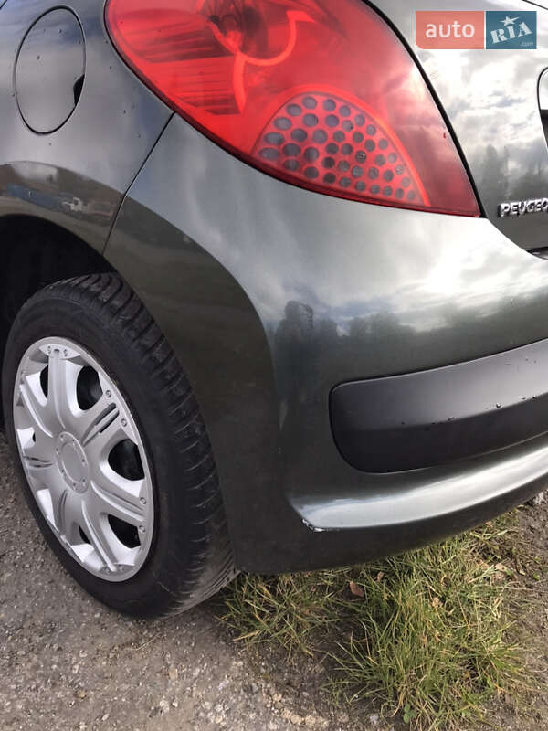 Хетчбек Peugeot 207 2006 в Калинівці