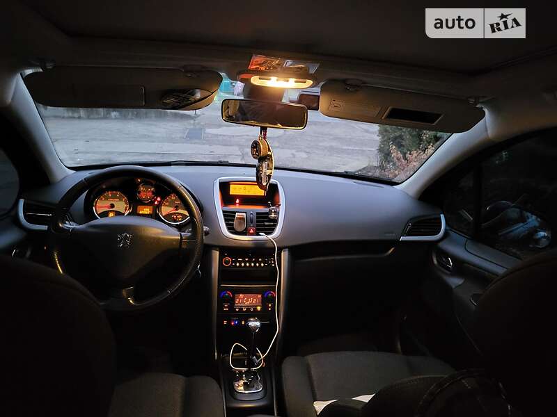 Универсал Peugeot 207 2008 в Львове