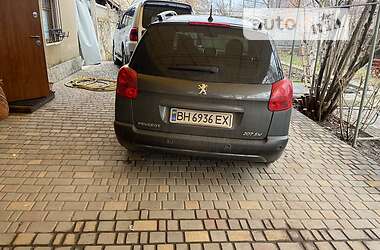 Универсал Peugeot 207 2012 в Измаиле