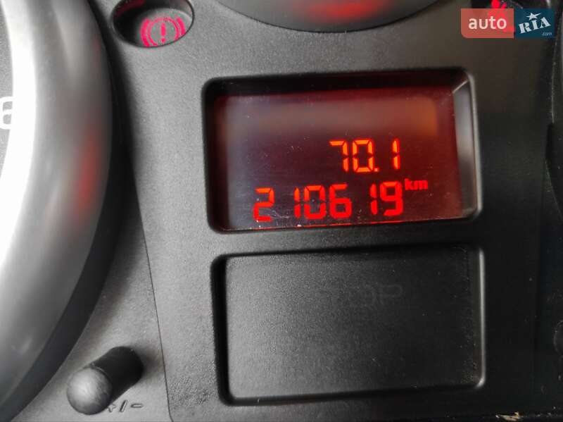 Хэтчбек Peugeot 207 2012 в Львове