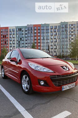 Хэтчбек Peugeot 207 2011 в 